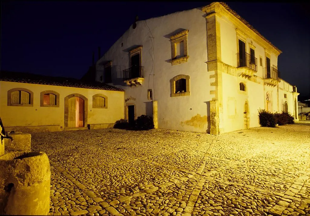 Villa Zottopera - Dimora Di Sicilia Chiaramonte Gulfi 0*,  Italy